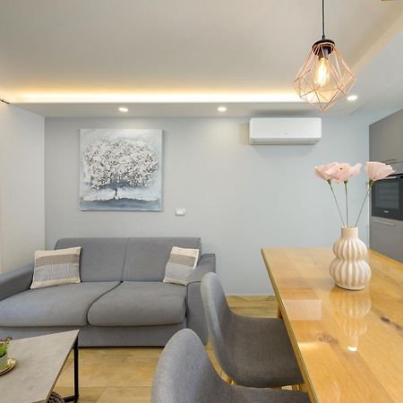 Lavanda Maslina - New Luxury Apartments Pula Exterior photo