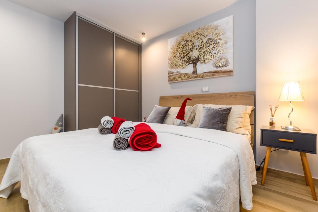 Lavanda Maslina - New Luxury Apartments Pula Exterior photo